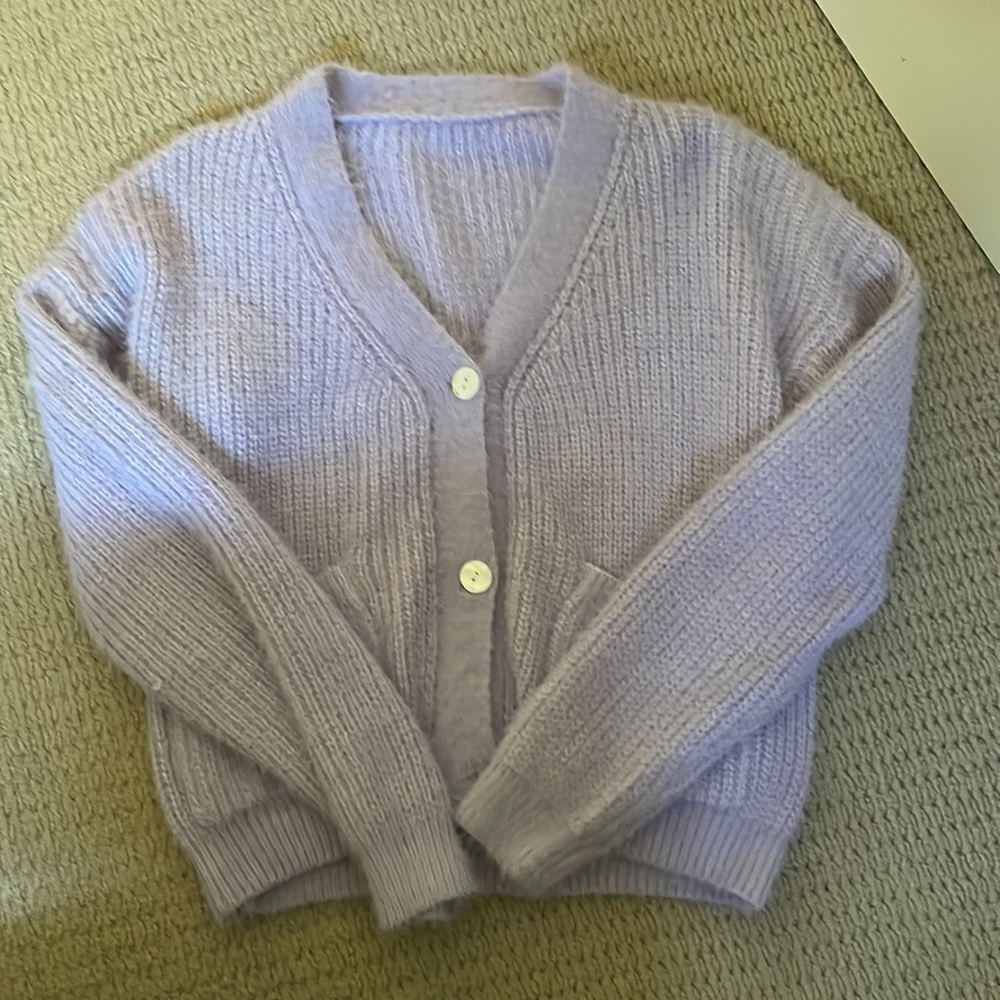 Cute purple cardigan 💜 - Picture 2 of 2